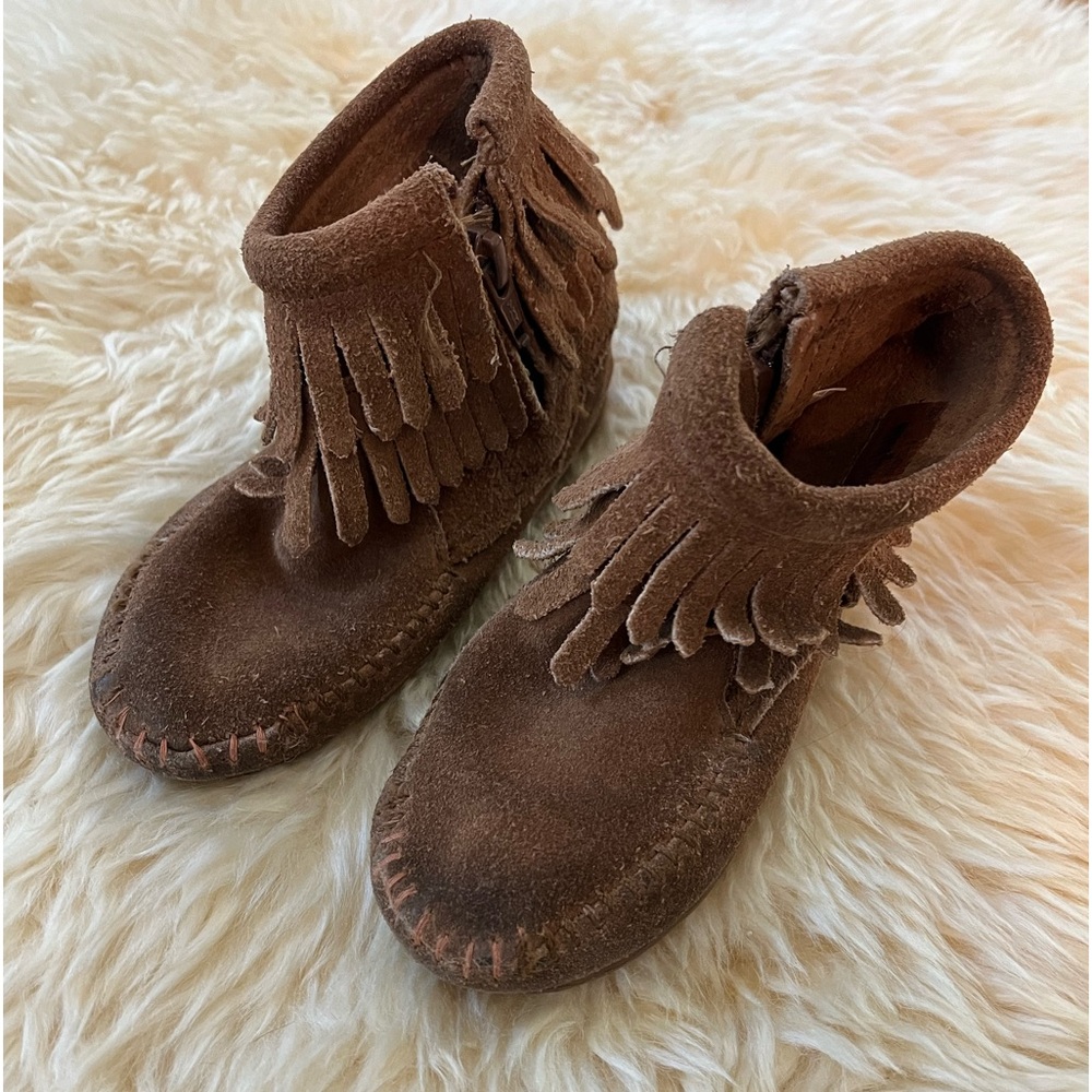 Kids/Toddler Minnetonka Leather Moccasins Fringe Side Zip Ankle Booties Size 8